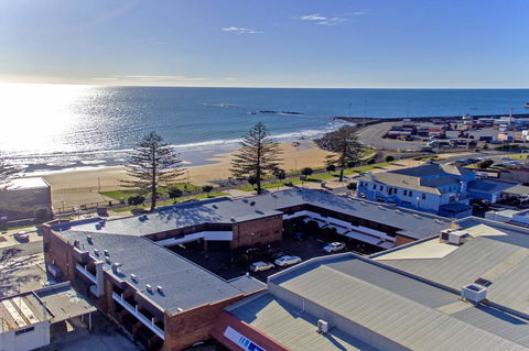 Beachfront Voyager Motor Inn - Accommodation Sunshine Coast 5