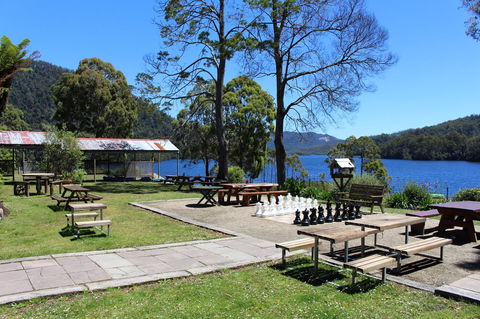 Tullah Lakeside Lodge - Accommodation Sunshine Coast 33