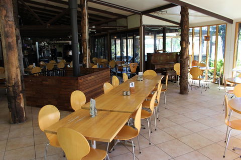 Tullah Lakeside Lodge - Accommodation Sunshine Coast 35
