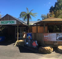 Tullah Lakeside Lodge - Accommodation Sunshine Coast