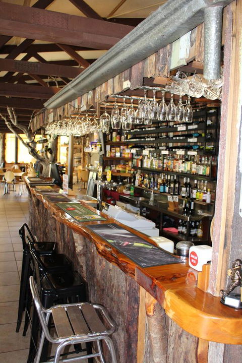 Tullah Lakeside Lodge - Accommodation Sunshine Coast 21