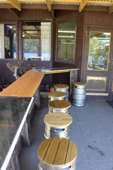 Tullah Lakeside Lodge - Accommodation Sunshine Coast 24