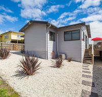 Bircoo Cottage Beach and Golf Getaway - Accommodation Sunshine Coast