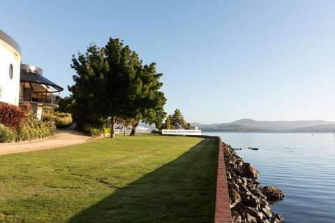 Wrest Point - Accommodation Sunshine Coast 1