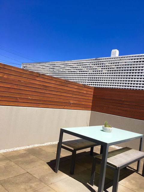 Sandy Bay Studio Apartment - Accommodation Sunshine Coast 12