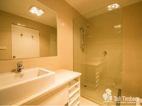 Tall Timbers Tasmania - Accommodation Sunshine Coast 14