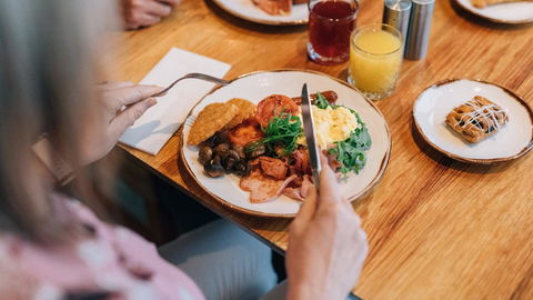Country Club Tasmania - Accommodation Sunshine Coast 2