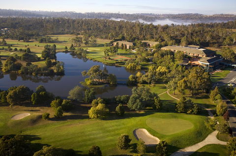 Country Club Tasmania - Accommodation Sunshine Coast 34