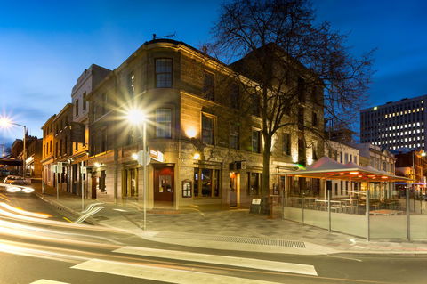 Customs House Hotel - Accommodation Sunshine Coast 0