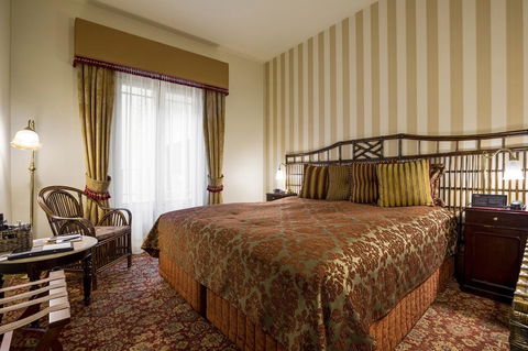 Hadley\'s Orient Hotel - Accommodation Sunshine Coast 32