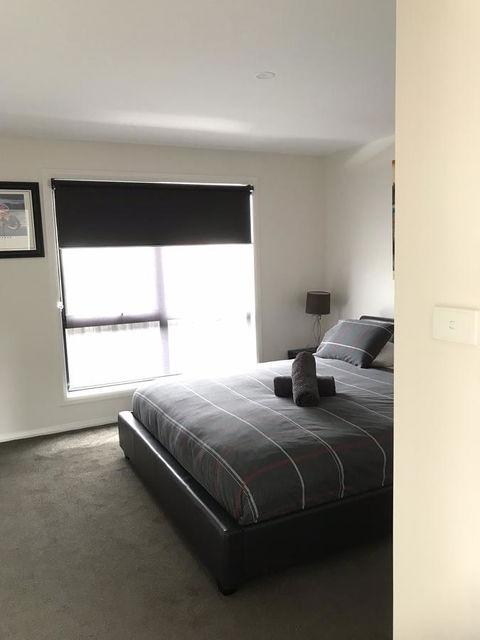 Georges Bay Apartments - Accommodation Sunshine Coast 5