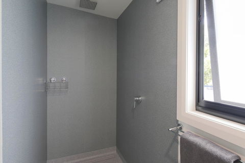 Georges Bay Apartments - Accommodation Sunshine Coast 19