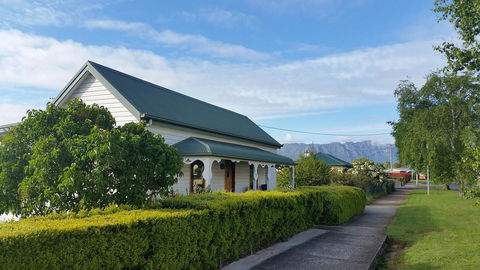 Grace Cottage - Accommodation Sunshine Coast 0