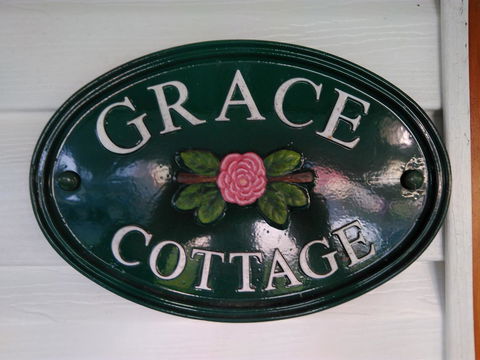 Grace Cottage - Accommodation Sunshine Coast 1