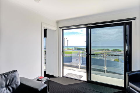 Burnie By The Bay Apartments - Accommodation Sunshine Coast 5