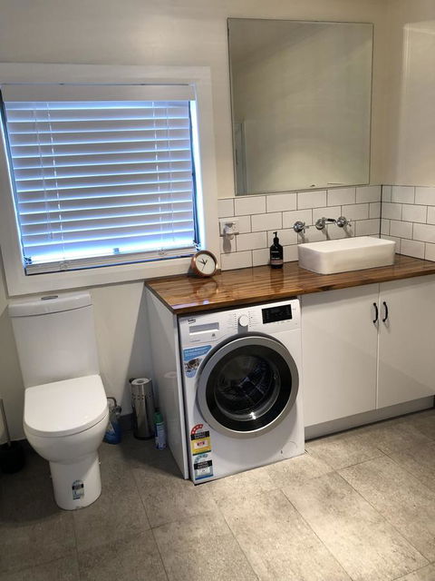 Apartment 5ive - Accommodation Sunshine Coast 3