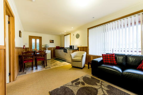 Driftwood Strahan Villas - Accommodation Sunshine Coast 7