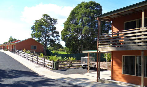 Driftwood Strahan Villas - Accommodation Sunshine Coast 3