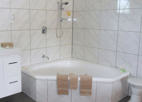Driftwood Strahan Villas - Accommodation Sunshine Coast 21