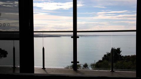 SEA EAGLE COTTAGE Amazing Views Of Bay Of Fires - Accommodation Sunshine Coast 25