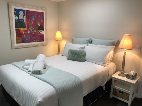 SEA EAGLE COTTAGE Amazing Views Of Bay Of Fires - Accommodation Sunshine Coast 3