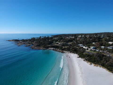 SEA EAGLE COTTAGE Amazing Views Of Bay Of Fires - Accommodation Sunshine Coast 13
