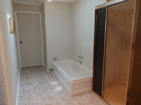 Garden By The Beach - Gateway To The East Coast, Close To Airport - Accommodation Sunshine Coast 12