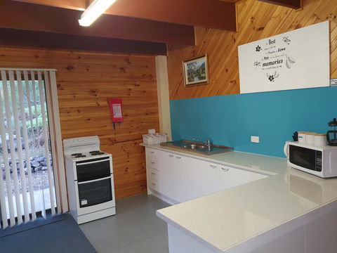 Roland B&B - Accommodation Sunshine Coast 0