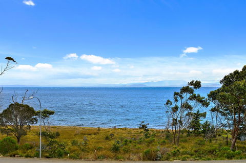 Chill Tasmania - Accommodation Sunshine Coast 15