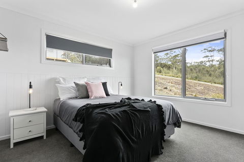 Chill Tasmania - Accommodation Sunshine Coast 7