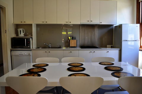 Belton Apartments-Hedge Cottage - Accommodation Sunshine Coast 12