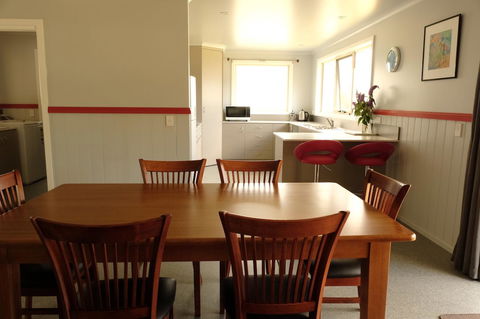 The Crays Accommodation - Accommodation Sunshine Coast 12