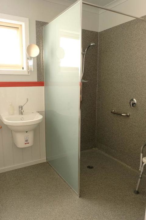 The Crays Accommodation - Accommodation Sunshine Coast 18