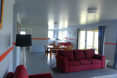 The Crays Accommodation - Accommodation Sunshine Coast 2