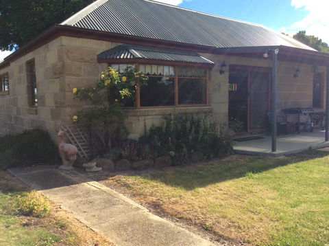Our Cottage - Accommodation Sunshine Coast 10