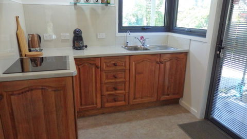 Karoola Cottage Self Contained - Accommodation Sunshine Coast 5