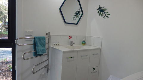 Karoola Cottage Self Contained - Accommodation Sunshine Coast 7