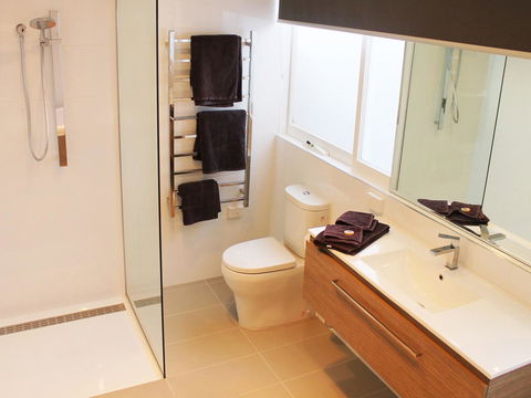 Apartment On King - Free Car - Accommodation Sunshine Coast 4