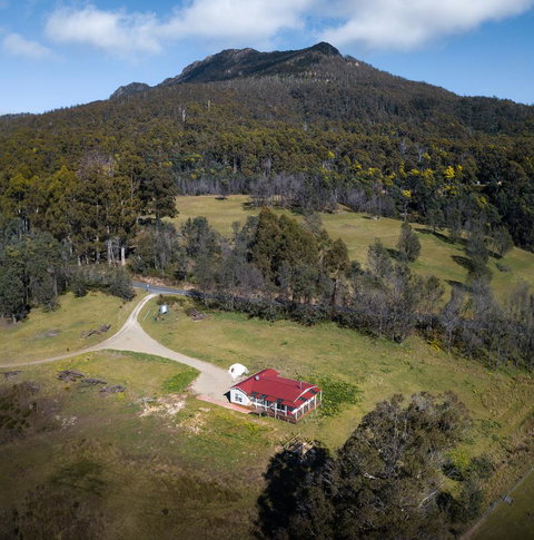 Mountain Blue Guest House - Accommodation Sunshine Coast 1