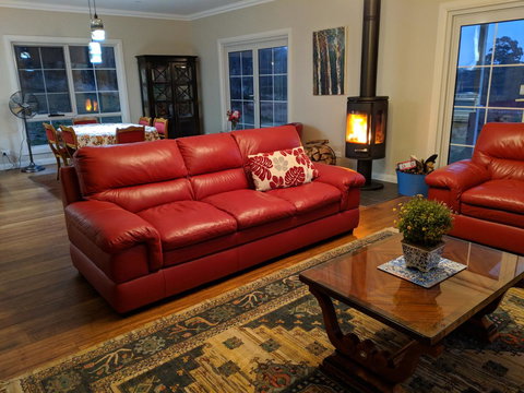 Mountain Blue Guest House - Accommodation Sunshine Coast 2