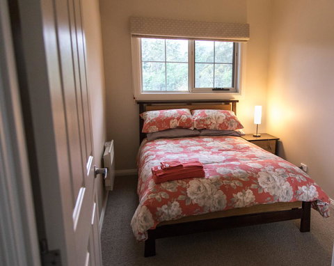 Mountain Blue Guest House - Accommodation Sunshine Coast 15