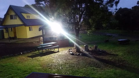 Four Seasons Waterfront Villas - Accommodation Sunshine Coast 14