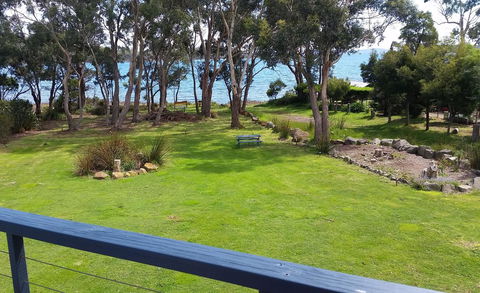 Four Seasons Waterfront Villas - Accommodation Sunshine Coast 25