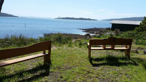 Four Seasons Waterfront Villas - Accommodation Sunshine Coast 11