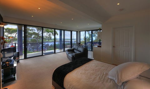 Sheer Pleasure Accommodation - Accommodation Sunshine Coast 18