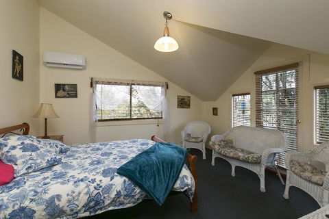 Neverinn - Accommodation Sunshine Coast 2