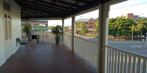 Newmarket Hotel - Accommodation Sunshine Coast 1