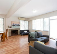 Nights on Broadway - Close to River UWA  Hospitals - Accommodation Sunshine Coast