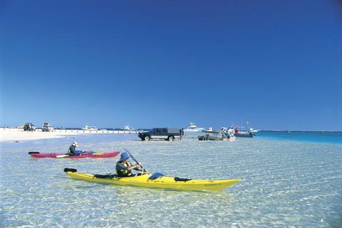 Ningaloo Coral Bay Backpackers - Accommodation Sunshine Coast 1