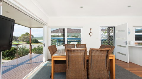 No. 1 Fingal Bay Beach House - The Little Abode - Accommodation Sunshine Coast 1